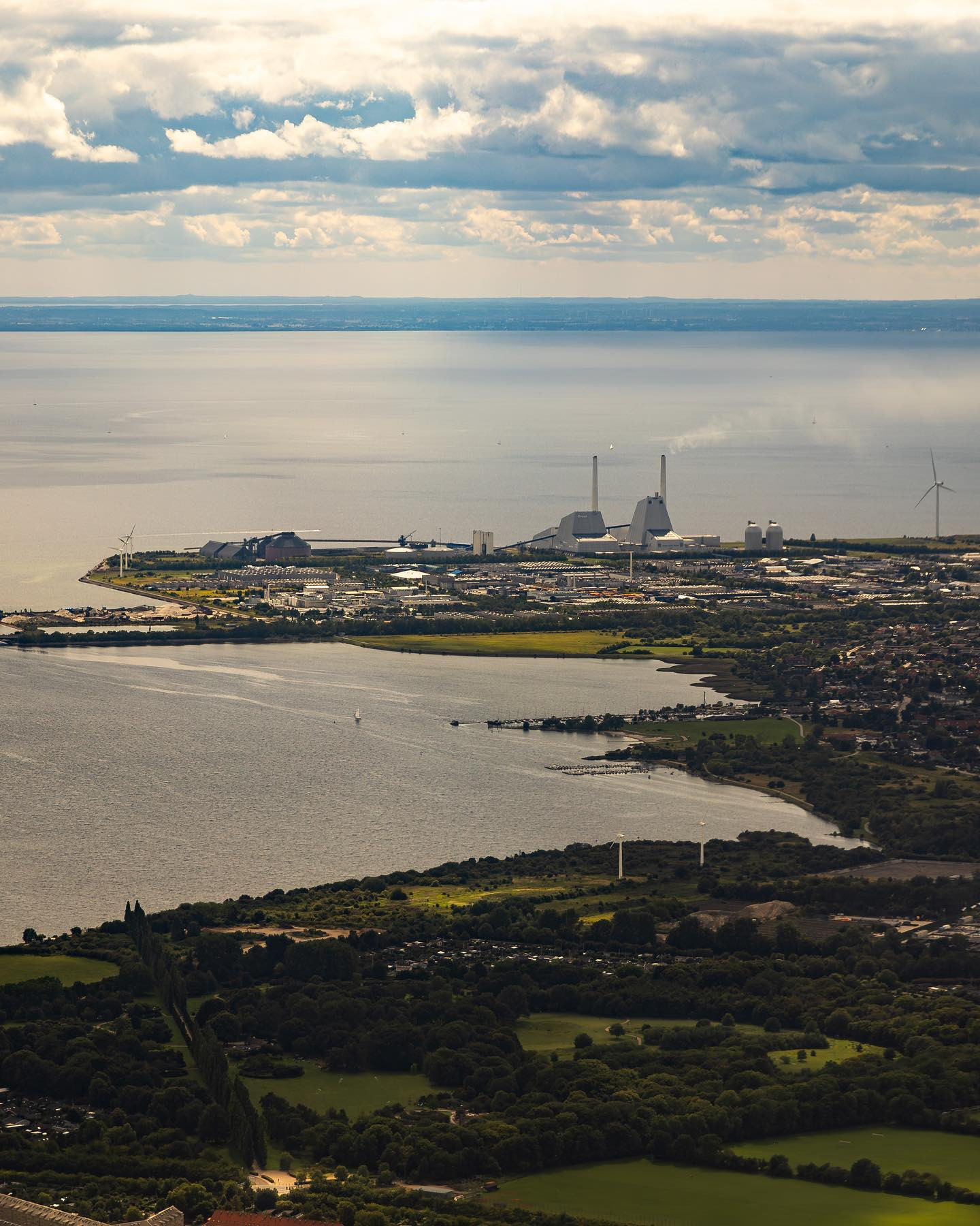 Copenhagen from a Twin Otter from @Nordicseaplanes #canoneosr6markii #eosr6markii #sigma24105art